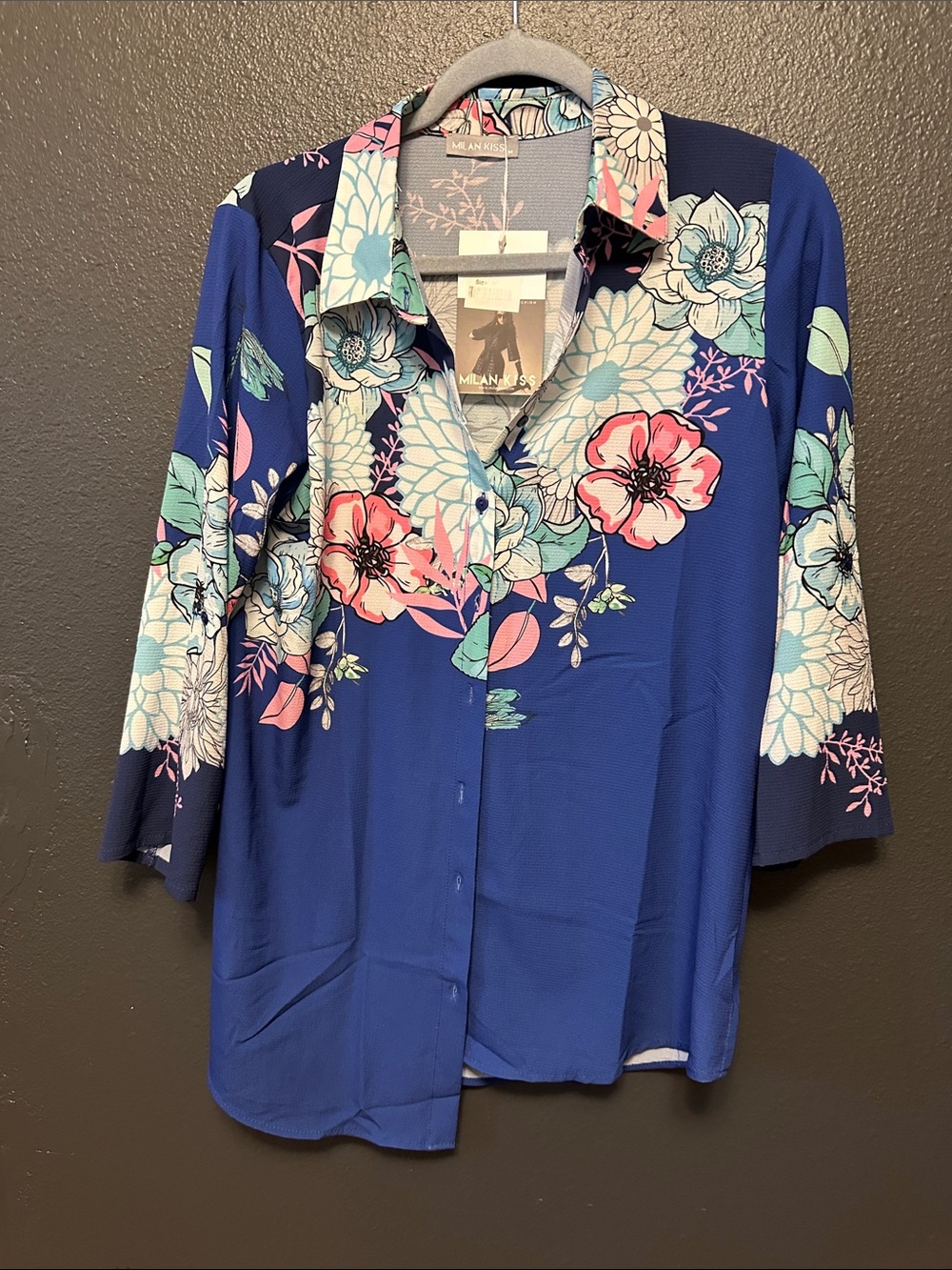 Milan Kiss Blue Floral Button-Down Shirt